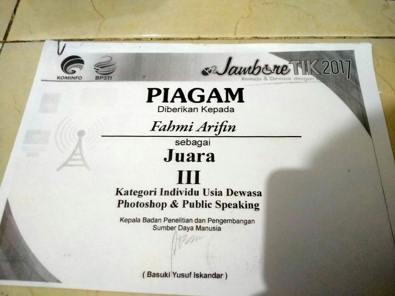 Gambar Sertifikat Juara 3 Photoshop